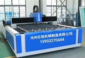 激光切車(chē)間